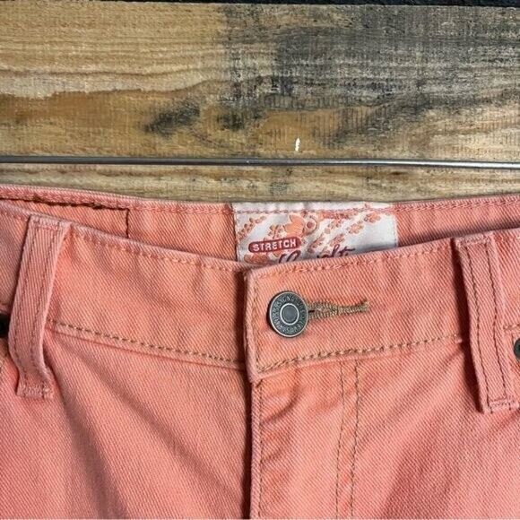 Levi Strauss Signature Peach Denim Crops Size 6 - Picture 4 of 10